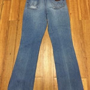 Wranglers Regular Fit Sz W-36 L-XL Cowboy Cut